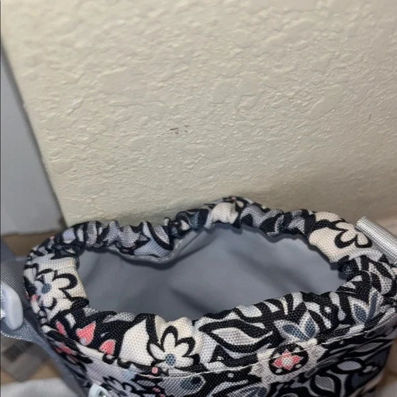 NWT Vera Bradley Floral Crossbody Bag - Gray - Picture 5 of 6